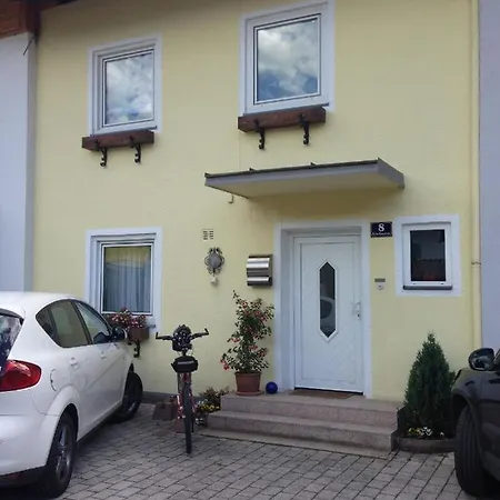 Gemutliches Ferienhaus In Zell Am Mit Garten Und Terrasse Zell am See